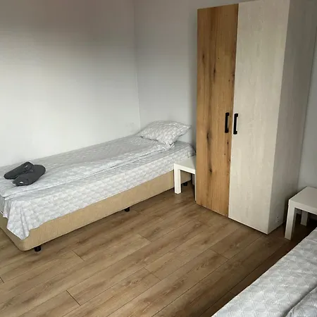 за гости крис וראצה