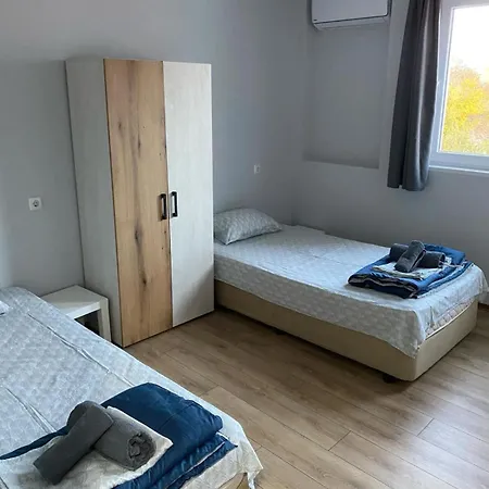Гостевой дом за гости крис 3*
